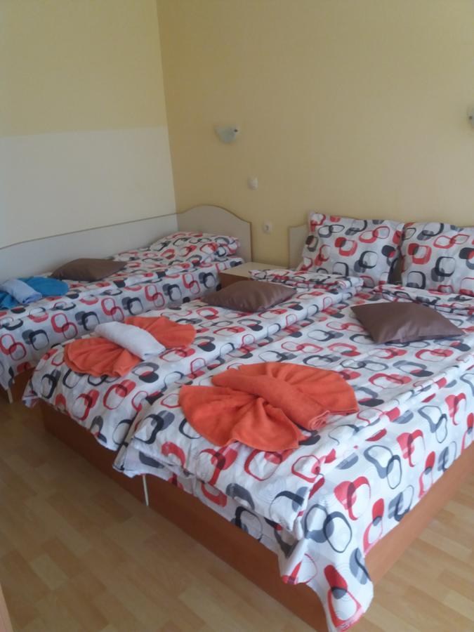 Hotel Sirena Приморсько Екстер'єр фото